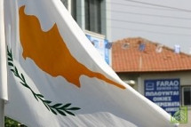 Кипр ведет переговоры с ЕС и МВФ о получении кредита на 17,5 млрд евро, что сравнимо с ВВП острова.