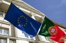 Португалия еще с декабря 2012 года ведет переговоры с кредиторами о продлении срока погашения кредита на один год.