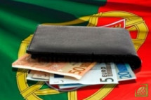 Для большинства португальцев увеличение налогов в этом году превышает месячную зарплату.