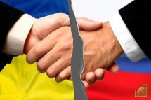 Домбровский добавил, что среди всех экономик ЕС, латвийская наиболее зависима от сотрудничества с Россией.