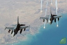 Президент США Барак Обама 7 августа дал согласие на нанесение точечных воздушных ударов по позициям ИГ в случае, если возникнет угроза для американских дипломатов и военных. 
