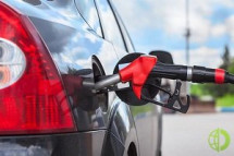 Цены на бензин Аи-95 увеличились на 8 коп. - до 46,78 руб. за л, а стоимость дизельного топлива возросла на 1 коп., достигнув 48,16 руб. за литр
