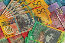 Австралийский доллар снизился до 0,7289 по отношению к доллару США