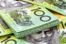 Австралийский доллар упал до 0,7141 по отношению к доллару США