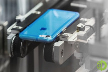 Компания пока еще не сделала анонс iPhone 15, однако в июне СМИ сообщали, что завод Foxconn в Китае уже начал пробное производство этой модели