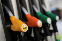 Министр финансов Франции Брюно Ле Мэр сообщил, что разрешение дистрибьюторам во Франции продавать бензин в убыток начнет действовать с декабря и продлится 6 месяцев