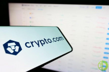 Crypto.com запускает листинг первого выпущенного банком стейблкоина