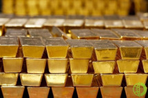 На 04.58 по Гринвичу цены на золото на рынке спот снизились на 0,1%, до 2126,13 доллара