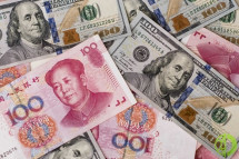 Крупнейшие государственные банки Китая обменивали юани на доллары США на континентальном рынке свопов и продавали эти доллары на рынке спот, стремясь обеспечить поддержку национальной валюте