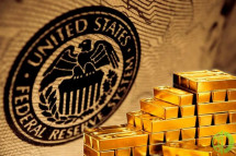 По состоянию на 16.54 мск цена июньского фьючерса на золото на нью-йоркской бирже Comex снижается на 2,3 доллара