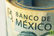 Пара USD/MXN достигла 16,7360, показав рост на 0,08% за сутки