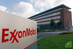Exxon, требовавший компенсацию в размере $10 млрд, тоже заявил, что удовлетворен решением суда.
