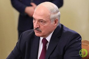 Лукашенко объяснил, почему принял решение не останавливать экономику