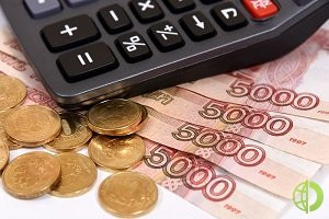 Премьер-министр РФ Михаил Мишустин подписал распоряжение о выделении еще 3,6 млрд рублей на выплаты соцработникам