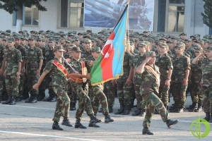 Азербайджан и Армения винят в начале столкновений друг друга и сообщают о жертвах