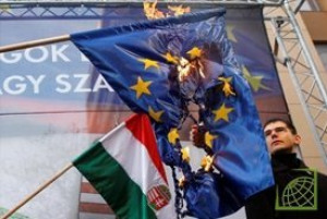 Венгерские националисты предлагают провести референдум по вопросу выхода страны из Европейского союза.