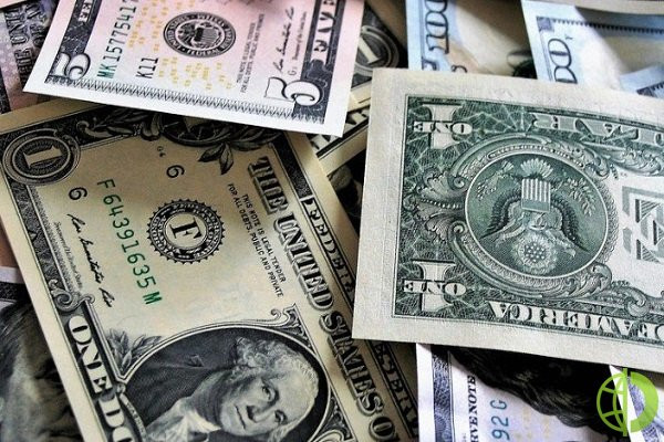 В 2025 году, по словам аналитика, перед Штатами встанет прежний вопрос о потолке госдолга