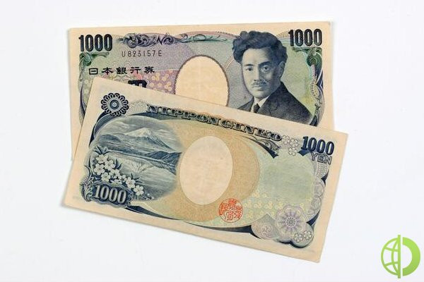 Пара USD/JPY торгуется на уровне 156,92