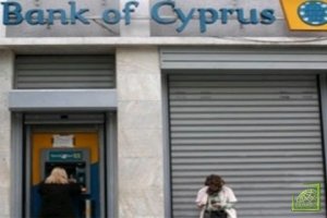 Министерство финансов Кипра повысило потолок по финансовым транзакциям, которые не требуют одобрения Центробанка Кипра до 25 тысяч евро.