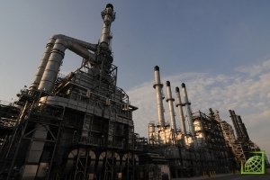 Гигантский завод по переработке нефти Motiva, которым владеют по 50% Saudi Aramco и Royal Dutch Shell, только что расширил производство на $10 млрд.