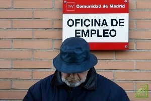 Число безработных в Испании впервые превысило 6 млн человек и составило 6 млн 202,7 тыс.