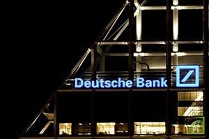 На фоне этих событий 17 января акции банка Deutche Bank упали в цене на 3%.