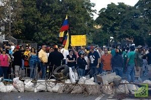 Антиправительственные выступления начались в Венесуэле с февраля.