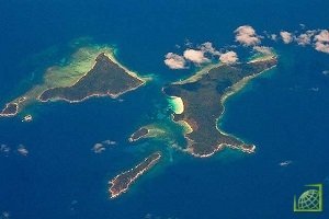Правительство КНР полагает, что принадлежность данной территории необходимо определять картой от 1940 года и уже установило свой контроль над архипелагом Скарборо Шоп.