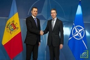 Глава внешнеполитического ведомства выразила надежду, что во время саммита будет обсуждаться и вопрос вывода с территории Республики Молдова контингента 14-й российской армии.