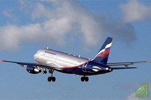 «Аэрофлот» начал избегать полетов над Украиной после аварии лайнера «Боинг 777» 17 июля.