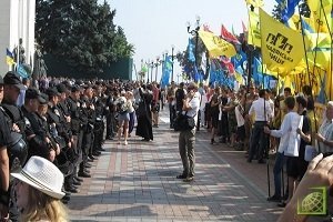 Люстрация власти — одно из основных требований Майдана.