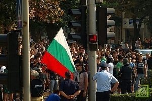 Движение протестующих накануне парламентских выборов в Болгарии набирает силу.
