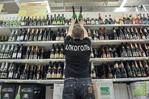 ​Казахстан ввел запрет на реализацию ряда наименований алкогольной продукции, произведенной в России.