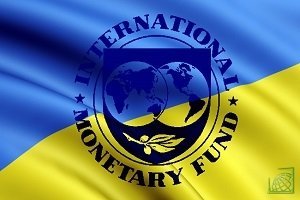 Вместе с представителями украинской власти миссия начнет обсуждение направлений экономической политики в контексте поддерживаемой Фондом программы экономических реформ. 