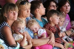 По словам Ромодановского, сейчас в РФ находится около 2,5 млн граждан Украины, что на миллион превышает прошлогодний показатель. 