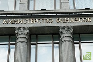 В феврале 2017 года Минфин РФ начал покупать валюту на внутреннем рынке, чтобы минимизировать зависимость курса рубля от волатильности нефтяных цен