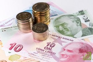 В мае 2018 года турецкая лира подешевела против доллара примерно на 20%