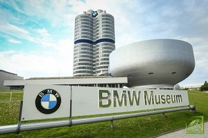 Штаб-квартира BMW и здание музея BMW находятся в Мюнхене, Германия