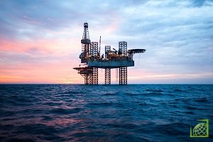 EIA сохраняет средний прогноз по добыче нефти в стране на 2018 год на уровне 10,8 млн б/с, на 2019 год – 11,8 млн б/с
