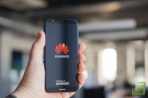 Huawei увеличил продажи более чем на треть во втором квартале 2018 года и вышел на второе место в мире по этому показателю, обойдя Apple