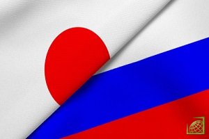 Ранее Абэ в рамках ВЭФ заявлял, что отсутствие мирного договора между Москвой и Токио — это ненормальная ситуация