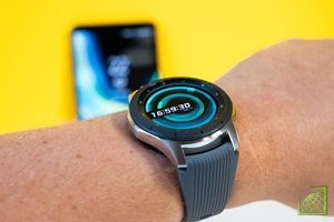 ​Samsung Electronics объявила о начале продаж носимых устройств Galaxy Watch