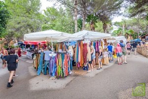 В Испании магазины могут начать брать плату за примерку одежды