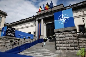 НАТО в последние десятилетия показала свое истинное лицо, напав на Югославию, войдя в Афганистан и участвуя во многих других конфликтах