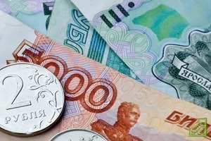 Стоимость бивалютной корзины ($0,55 и EUR0,45) увеличилась на 2,05 копейки - до 64,59 рубля