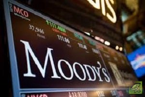 Moody's: изменения в Кабмине РФ внесли неопределенность в экономполитику