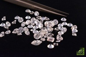 Продажи алмазного сырья в ходе двух торговых циклов в 4-м квартале составили 7 млн карат