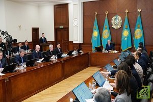 Токаев поручил разработать меры по оздоровлению банковской системы Казахстана