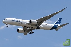 Новейшие Airbus A350 дважды теряли двигатели из-за пролитых напитков