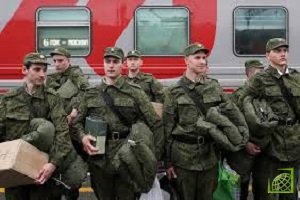 Госдума устанавливает для солдат-срочников постоянный оклад в размере 2 тыс. рублей